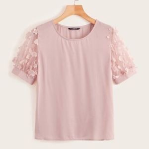 NWOT Shein blush 3D short sleeve